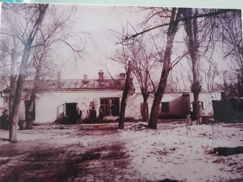 C:\Users\Пользователь\Desktop\тарих колледж фото\E0gx13O-X2s.jpg