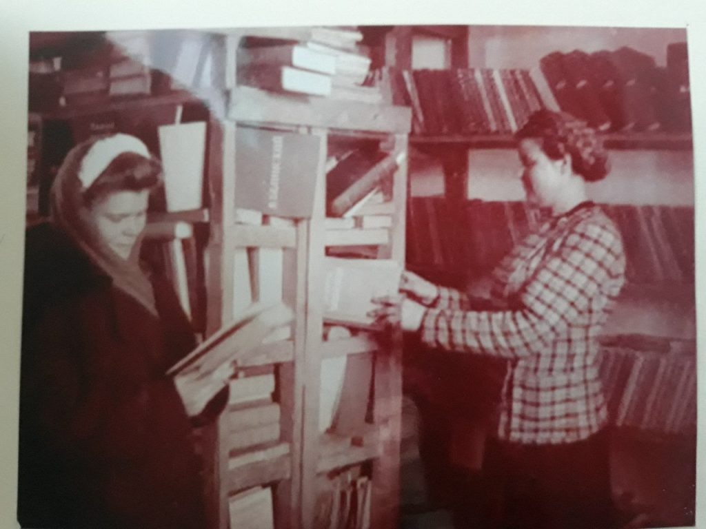 C:\Users\Пользователь\Desktop\тарих колледж фото\hqWLUXazBJ8.jpg