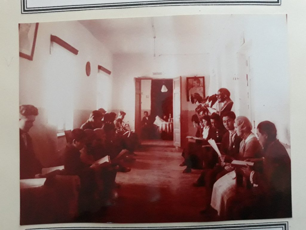 C:\Users\Пользователь\Desktop\тарих колледж фото\kSGz8D-tGz8.jpg