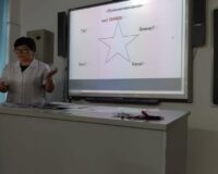 Орыс тілі пәнінің ” педагог-сарапшы” санатты оқытушысы, озат тәжірбие мектебінің мүшесі Нуратова Гүлмира Әбдіғалиқызы “Сын тұрғысынан ойлау” технологиясының қыр- сырын меңгерген және ол әдістемелік ортадан қолдау тапты