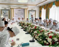 При организации дискуссионного клуба «Global» был проведен внутривузовской дебатный турнир на тему «100 причин не быть наркоманом».