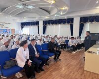 2 ноября администрация колледжа и КПБ ЖППБ старший инспектор полиции майор полиции А. Мамбеталиев провел встречу с ребятами по профилактике нарушений в нашем регионе, информировал о причинах и обстоятельствах, повлиявших на административные нарушения, а также провести разъяснительную работу.