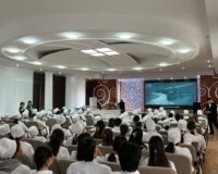 «ДІН ҰСТАЙ АЛСАҢ ҚАС ИЕТІҢ, ҰСТАЙ АЛМАСАҢ ҚАСІРЕТІҢ»