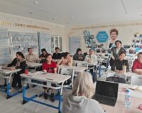 ШЕТ ЕЛДІК САРАПШЫ САБИНА РИНАС ДӘРІС ӨТУДЕ